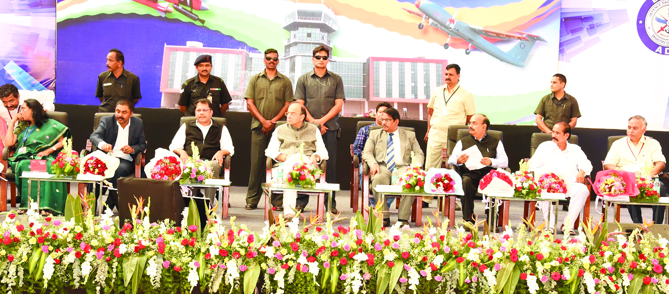 ಚಿತ್ರದುರ್ಗ: ಕ್ಷಿಪಣಿ ಘಟಕಕ್ಕೆ ಸಚಿವ  ಜೇಟ್ಲಿ ಚಾಲನೆ